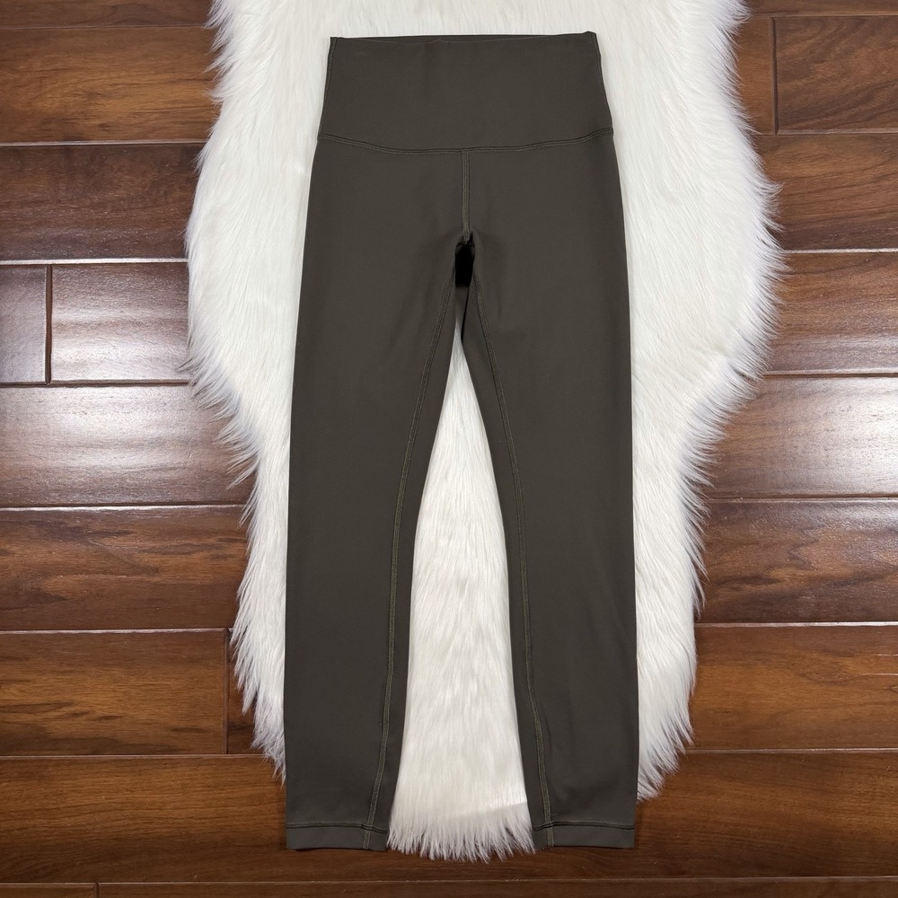 Lululemon Size 4 Green Wunder Train High Rise Tight Leggings High Rise 25"
